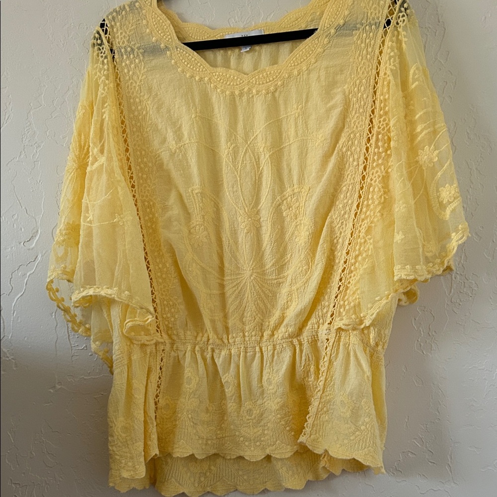 New Directions Light Yellow Lace Trim Top